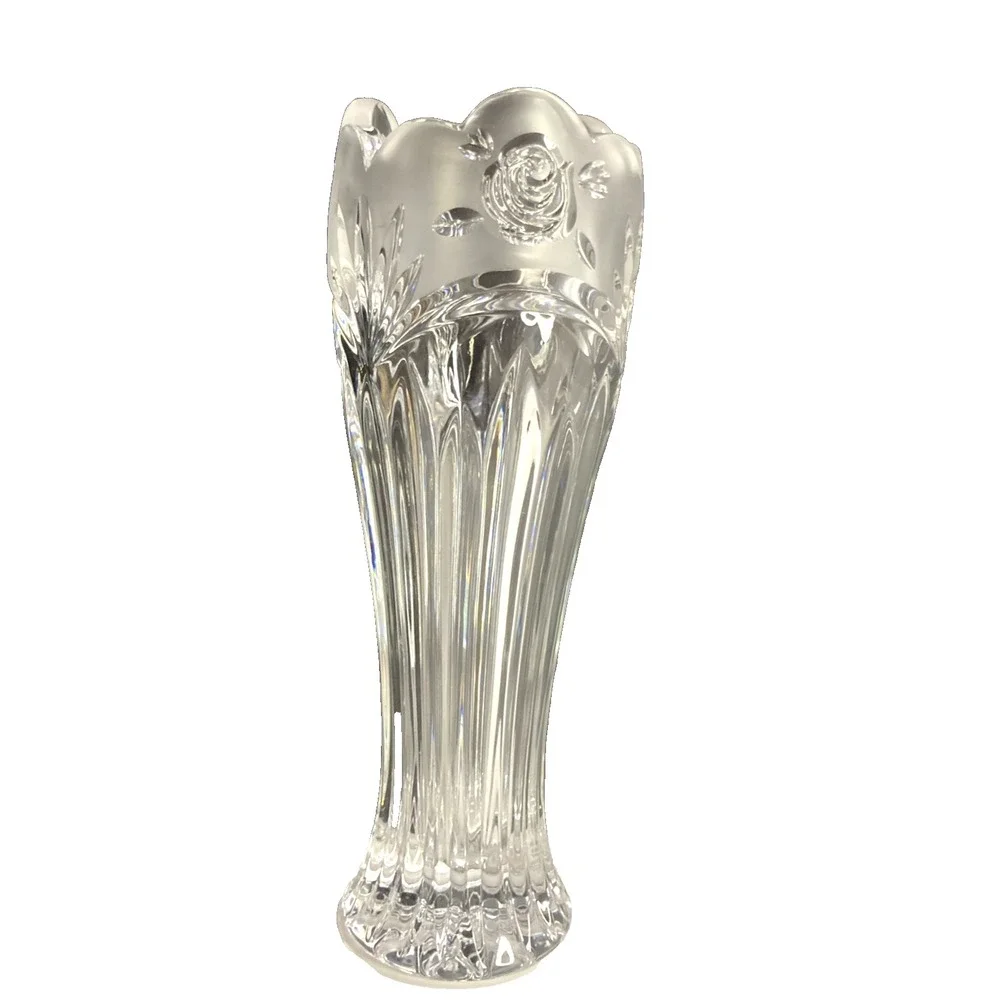 Vtg Oneida Crystal Southern Garden Rose Flower Bud Vase,‎ 7 inches